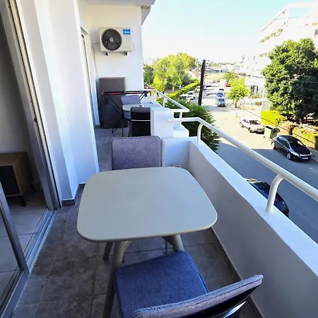 Charming 1br Stay, 5 Minutes Walk To The Beach! Appartement *