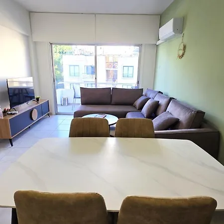 Charming 1br Stay, 5 Minutes Walk To The Beach! Appartement *